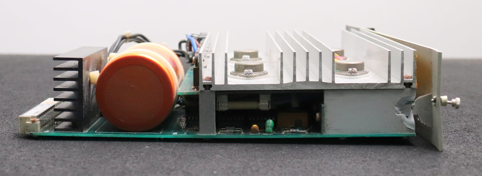 Bild des Artikels HAUSER-Servoverstärker-SVC3000-V70-Serie-N8-Fab.Nr.-101310-gebraucht