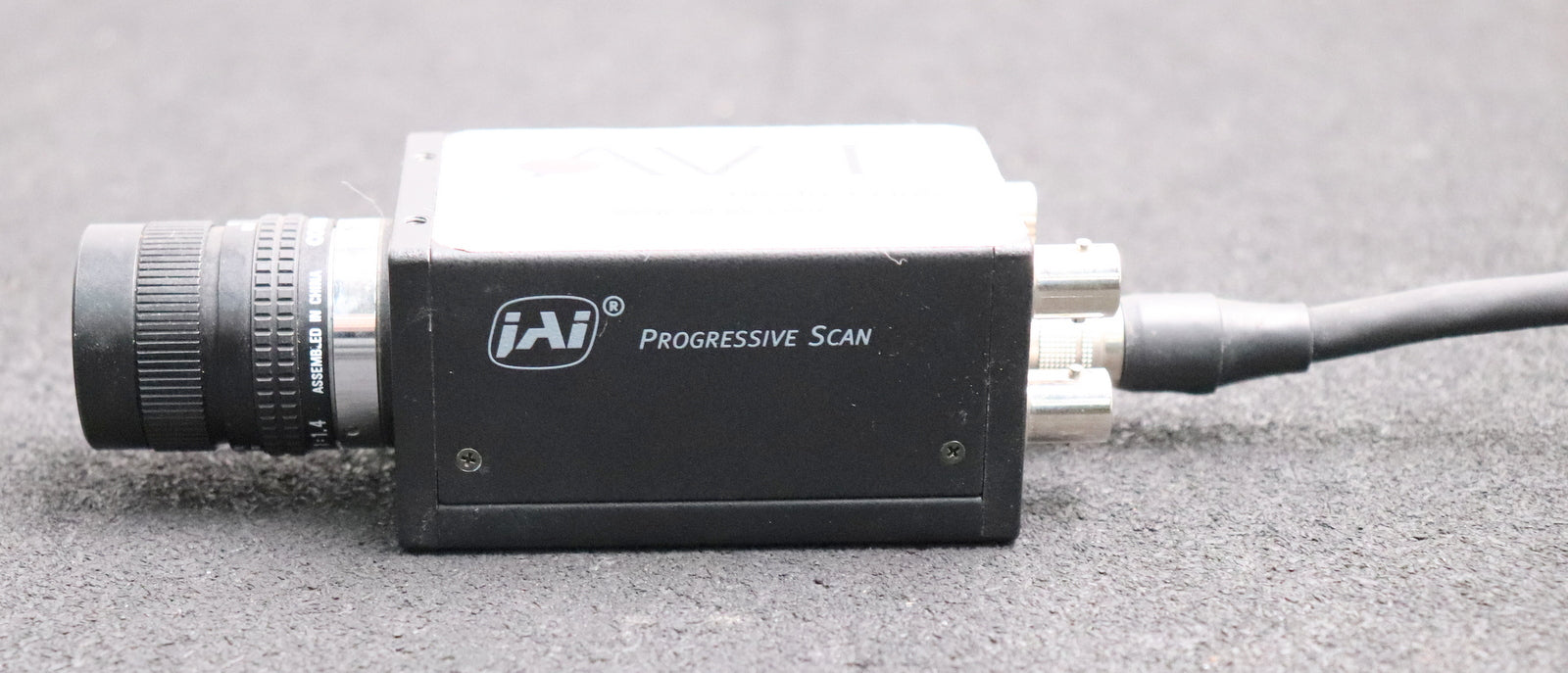 Bild des Artikels JAI-CCD-Kamera-CV-M1BX-mit-COSMICAR/PENTAX-Linse-25mm-1:1.4-mit-Anschlusskabel