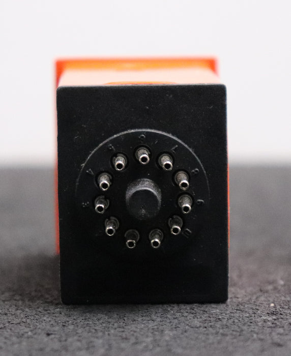 Bild des Artikels DATALOGIC-Verzögeruns-Relais-MS-70-110/220VAC-50/60Hz-Ord.Nr.-9021228-gebraucht