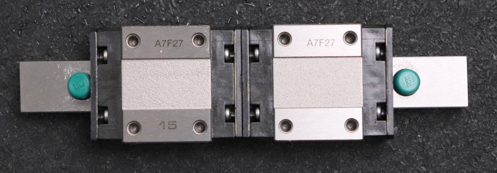 Bild des Artikels THK-Linearführung-Größe-12-mit-2-Wagen-Model-2SRS12MUUC1+104LM-unbenutzt-in-OVP