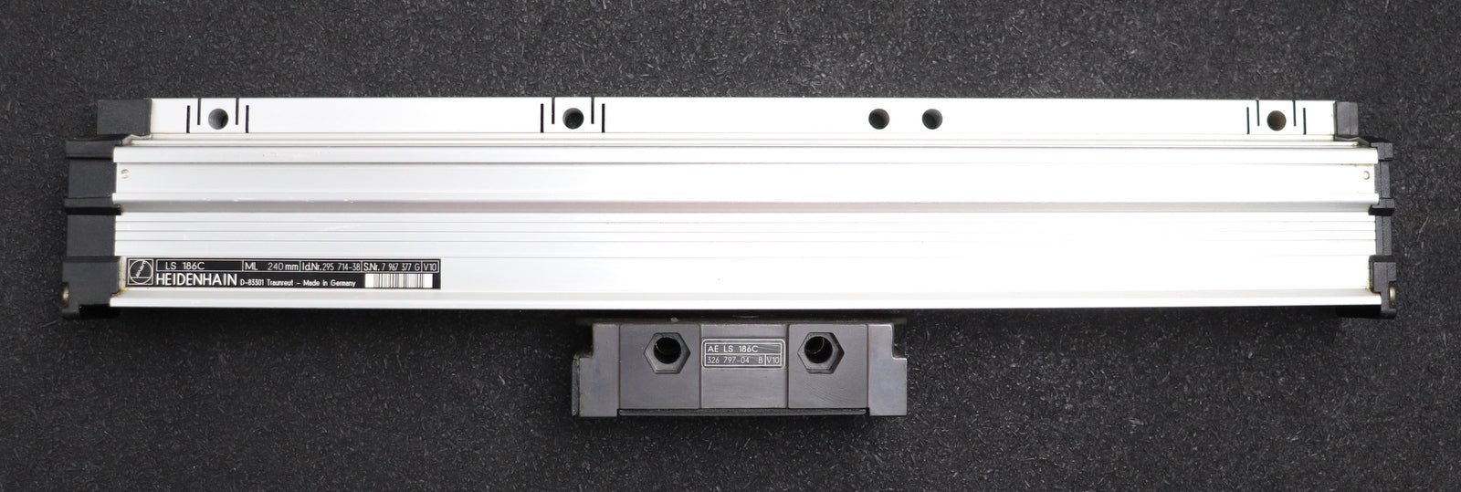 Bild des Artikels HEIDENHAIN-Linearmaßstab-LS-186C-Messlänge-240mm-ID.Nr.-295714-38-+-326797-04