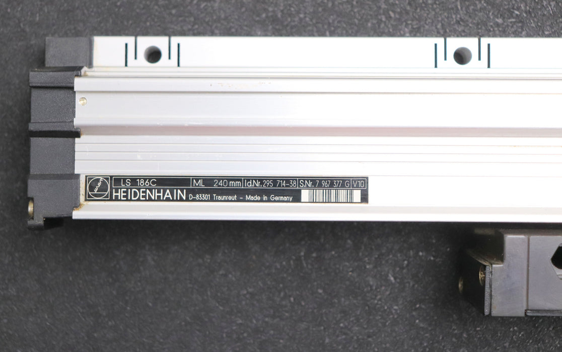 Bild des Artikels HEIDENHAIN-Linearmaßstab-LS-186C-Messlänge-240mm-ID.Nr.-295714-38-+-326797-04