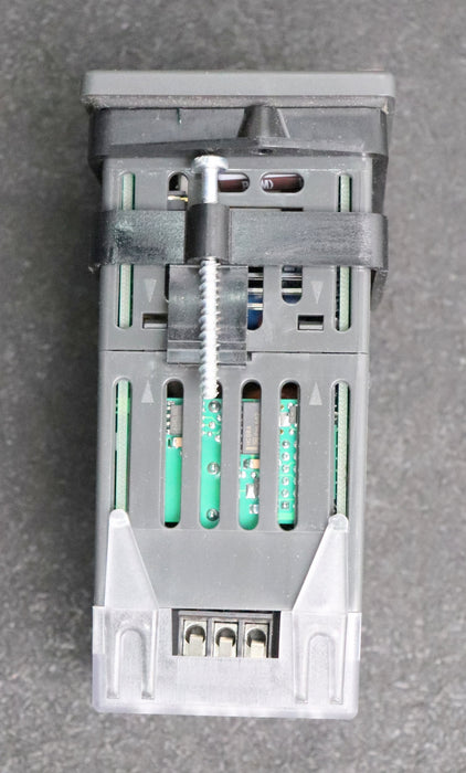 Bild des Artikels METRON-Prozess--und-Temperaturregler-Watlow-96-Typ-96B0-DDAA-00RG-PN-5834-02