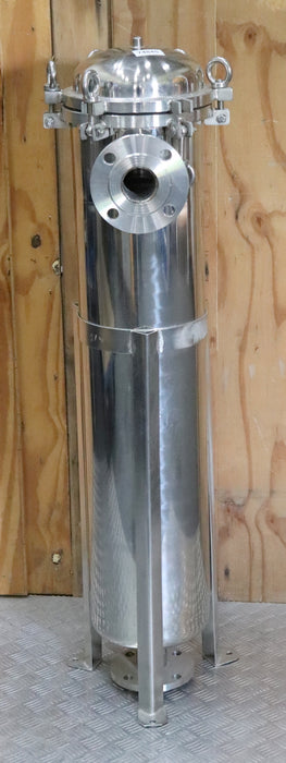 Bild des Artikels Edelstahl-Beutelfiltergehäuse-Flanschöffnungen-DN50-mit-Standfüssen-für-Größe-2