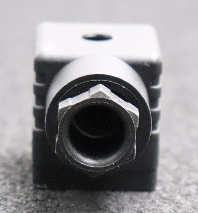 Bild des Artikels CNE-22x-Ventilstecker-Schwarz-Pole:-3-10A-250VAC-unbenutzt-Gewicht-300g