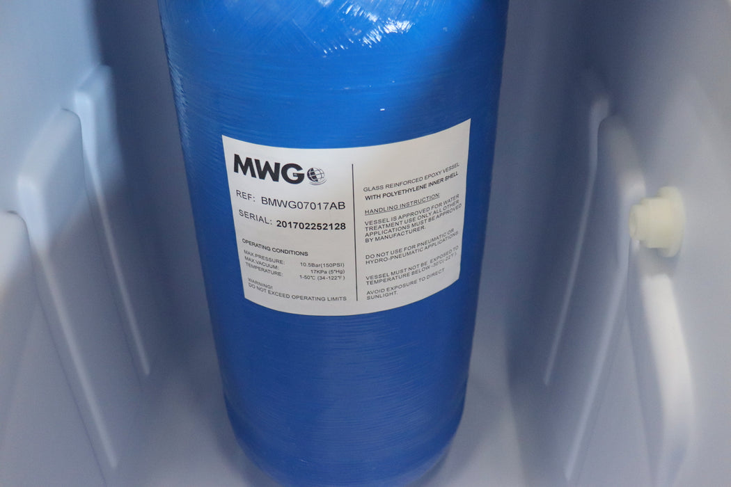 Bild des Artikels BKG-Kabinette-für-Enthärtungsanlage-Slim-Surf-17-C0817SWSAS-mit-MWG-Drucktank