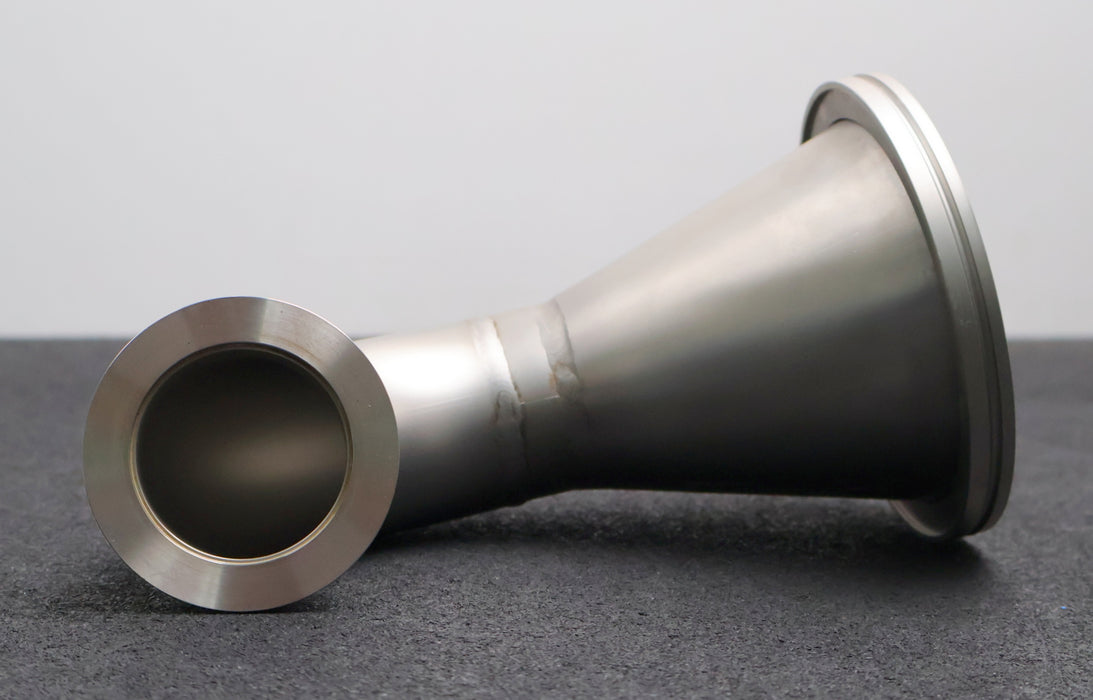 Bild des Artikels Trichterreduzierung-Edelstahl-ISO-K-DN100-zu-ISO-KF-DN50-mit-90°-Umlenkung