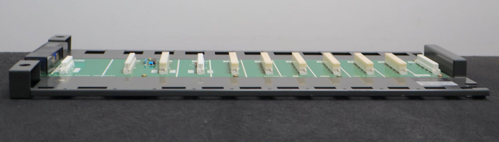 Bild des Artikels MITSUBISHI-MELSEC-Base-Unit-Type-A38B-7-Stäckplätze-gebraucht