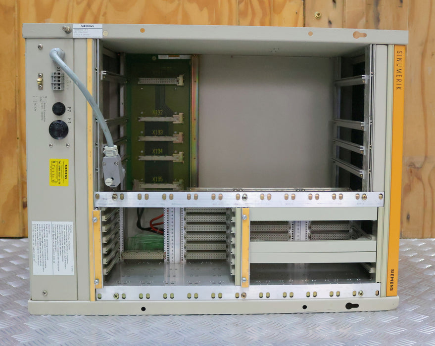 Bild des Artikels SIEMENS-SINUMERIK-8M-Rack-6FC3381-0GA-Z-mit-Platine-6FX1191-3AA00