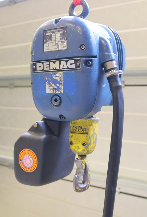 Bild des Artikels DEMAG-Elektrokettenzug-Typ-PK-1N-F-Tragfähigkeit-125-250kg
