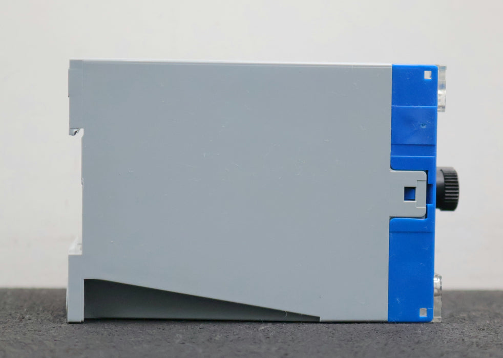 Bild des Artikels SCHLEICHER-Zeitrelais-Typ-SZT72-S-Nr.-05700238-24VAC/-DC-50-60Hz-0,15-400s