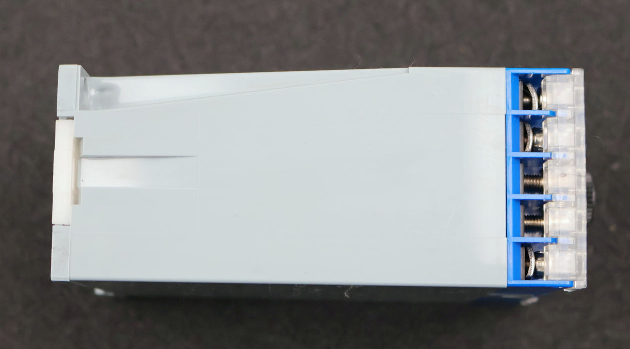 Bild des Artikels SCHLEICHER-Zeitrelais-Typ-SZT72-S-Nr.-05700238-24VAC/-DC-50-60Hz-0,15-400s