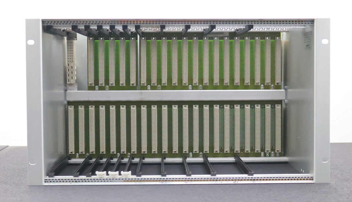 Bild des Artikels GROSSENBACHER-/-REISHAUER-Einschub--Rack-ohne-Platinen-RG500-005181.01