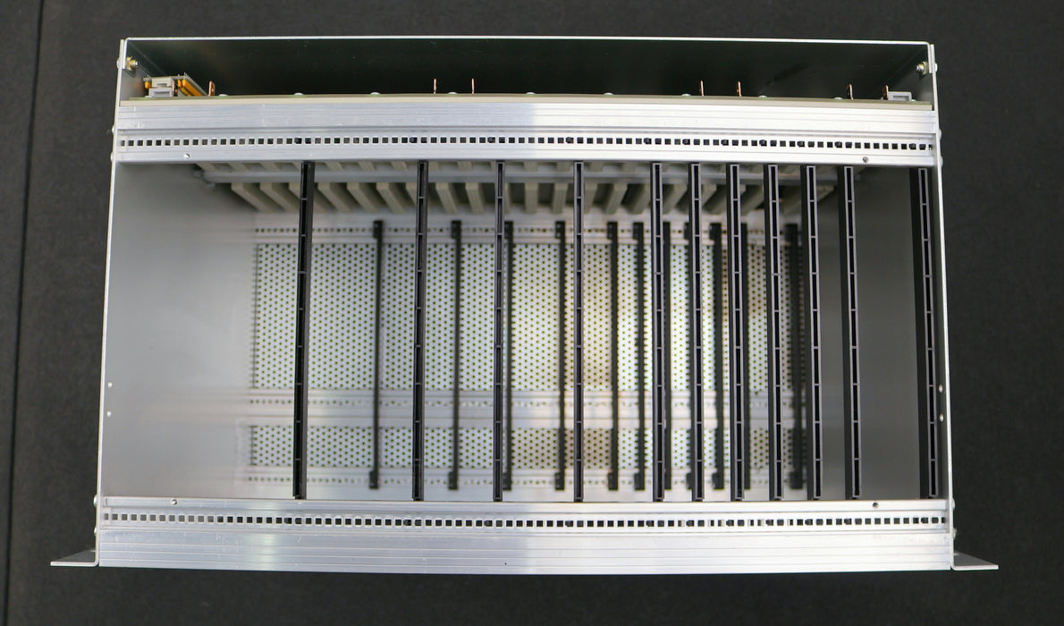 Bild des Artikels GROSSENBACHER-/-REISHAUER-Einschub--Rack-ohne-Platinen-RG500-005181.01