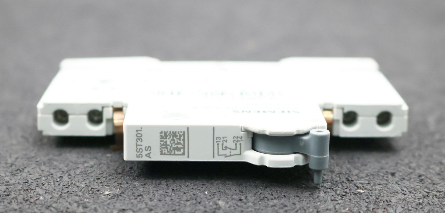 Bild des Artikels SIEMENS-2x-Hilfsstromschalter-5ST3010-1S+1Ö-1NO+1NC-unbenutzt-in-OVP