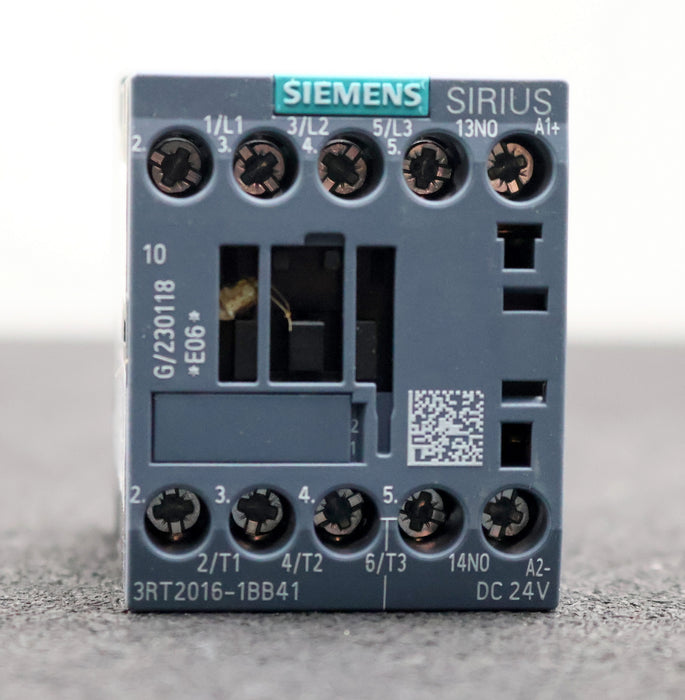 Bild des Artikels SIEMENS-Schütz-3RT2016-1BB41-Spulenspannung-24VDC-400V-4kW-unbenutzt-in-OVP