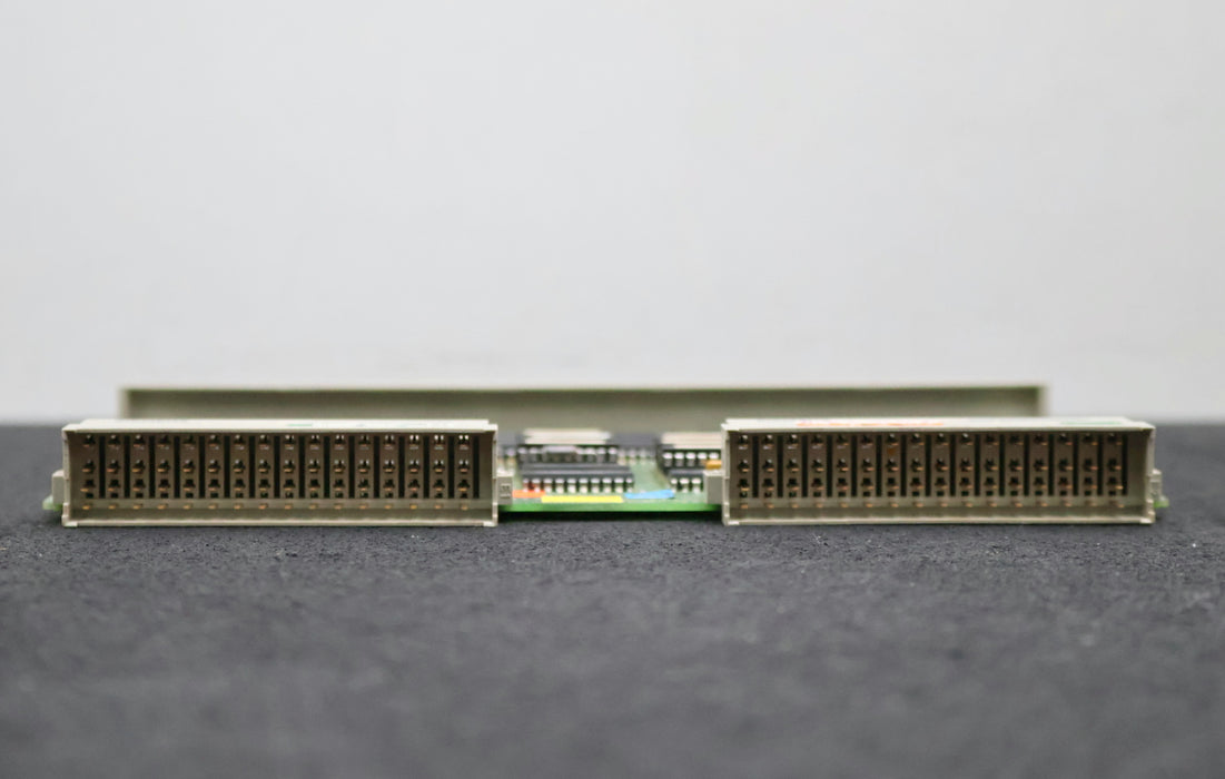 Bild des Artikels SIEMENS-SIMATIC-S5-Zentralbaugruppe-FBG-Modul-AG1-6ES5924-3SA11