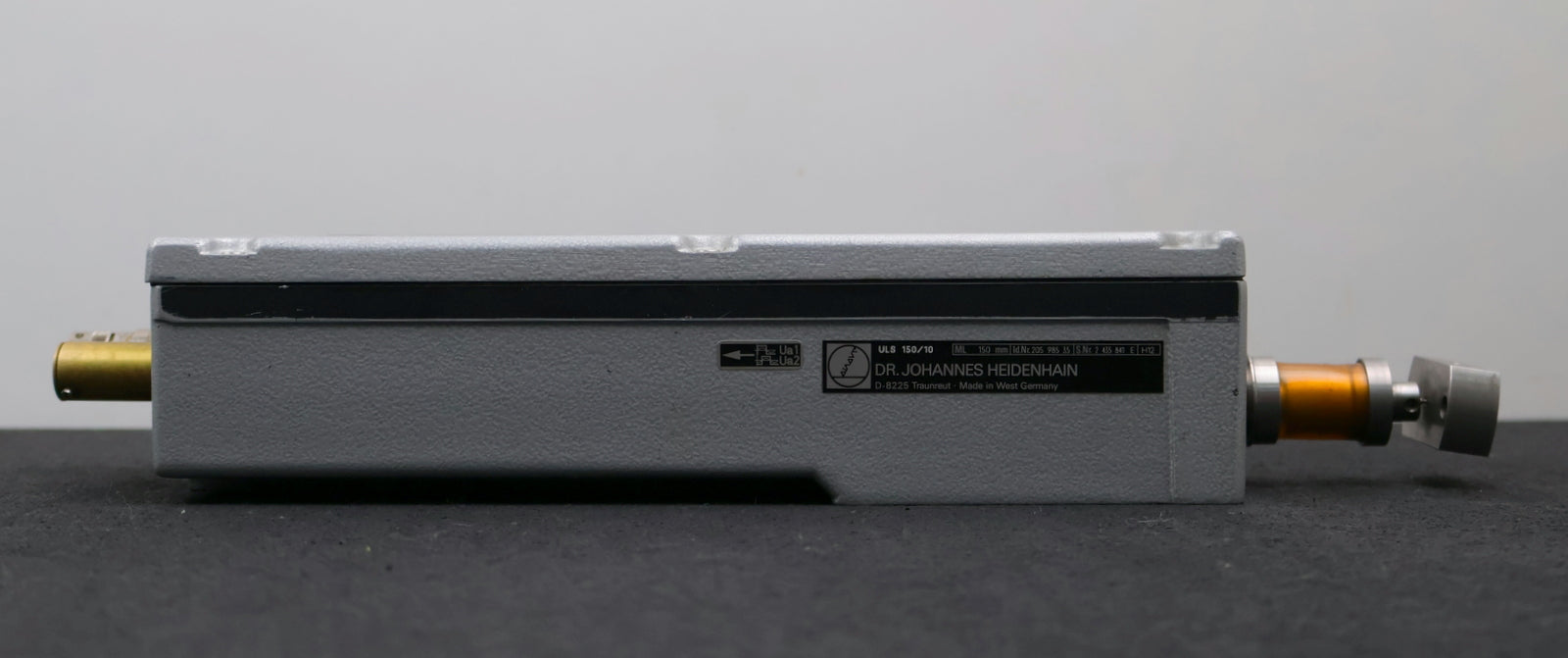 Bild des Artikels HEIDENHAIN-Längenmessgerät-ULS-150/10-ML-150mm-ID.-Nr.:-205-985-35-gebraucht