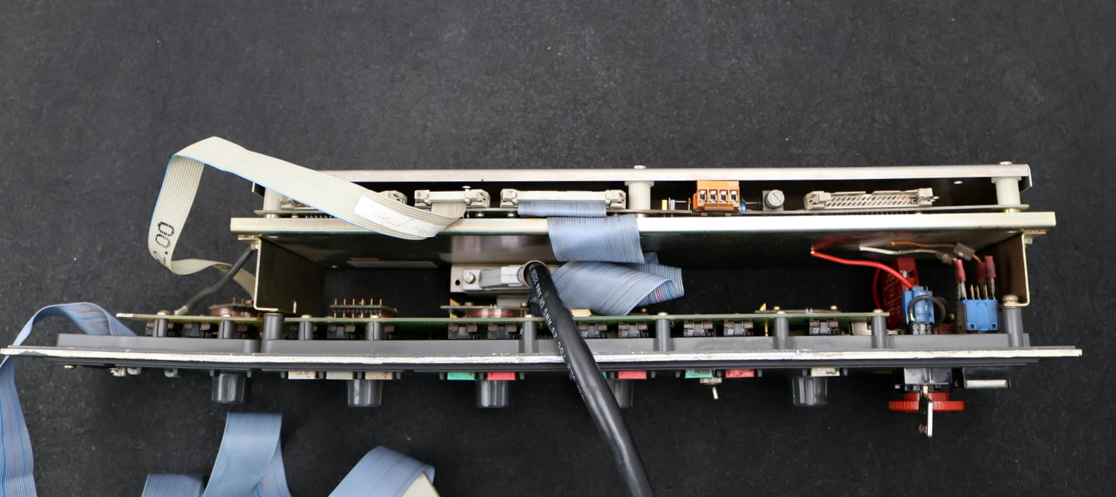 Bild des Artikels SIEMENS-SINUMERIK-800M-MA.-Tafel-mit-4-Achsmodul-6FC3986-3EU20-24VDC-gebraucht