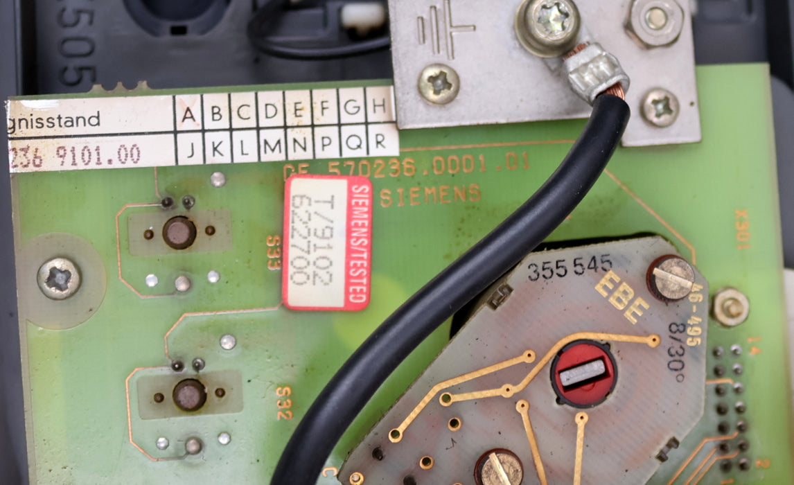 Bild des Artikels SIEMENS-SINUMERIK-800M-MA.-Tafel-mit-4-Achsmodul-6FC3986-3EU20-24VDC-gebraucht