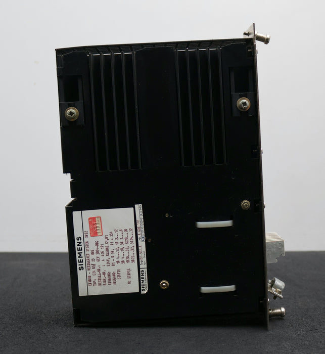 Bild des Artikels SIEMENS-Einbau-Netzgerät-System-SVS2-6EV3054-0BC-Typ-03501-A-Fert.Stand-B