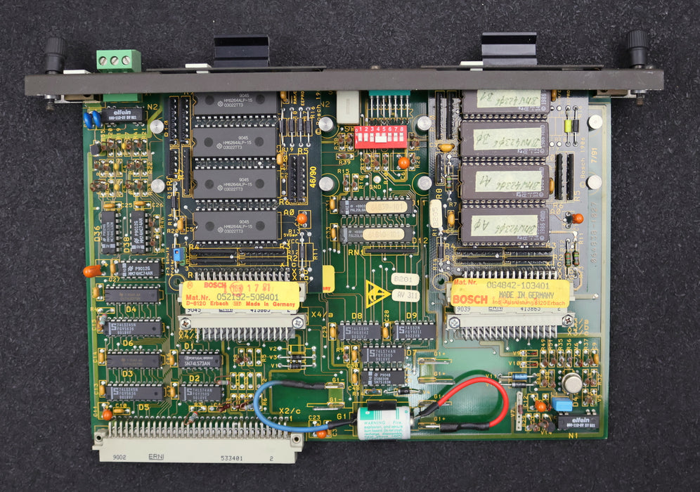 Bild des Artikels BOSCH-Zentraleinheit-M-601-Mat.Nr.-064837-105401-+-RAM-16k-+-EPROM-64k