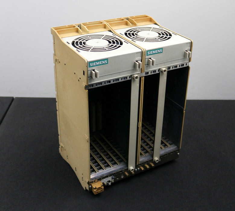 Bild des Artikels SIEMENS-SINUMERIK-840C-BGR-Träger-für-12-Platinen-Einzeiler-6FC5101-0AA01-0AA0