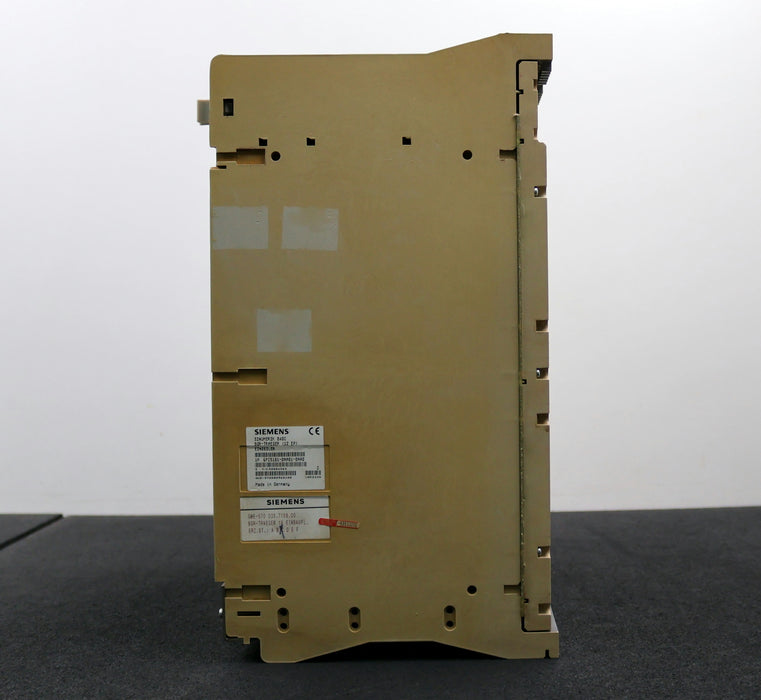 Bild des Artikels SIEMENS-SINUMERIK-840C-BGR-Träger-für-12-Platinen-Einzeiler-6FC5101-0AA01-0AA0