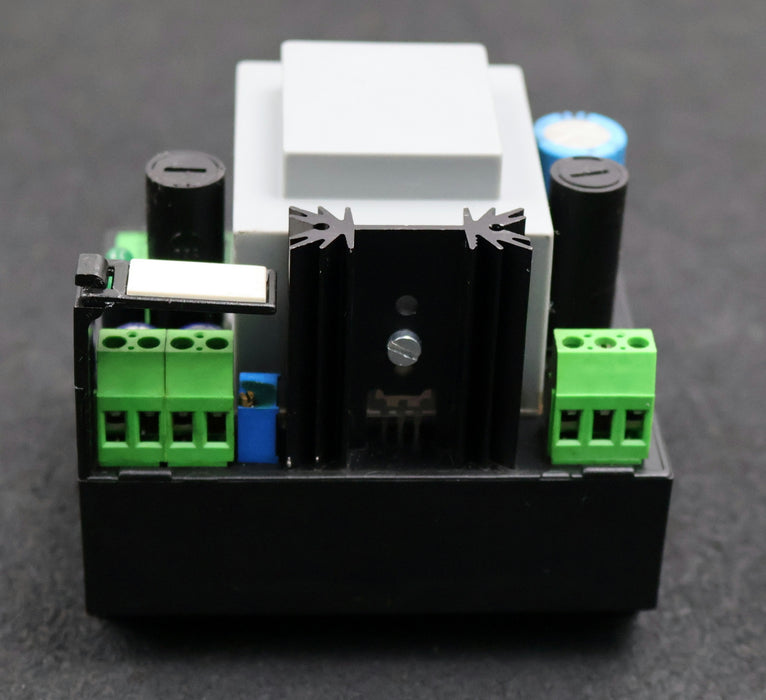 Bild des Artikels MURR-ELEKTRONIK-Klein-Netzgerät-TSKL-85292-110/220VAC-50/60Hz-24VDC-0,25A