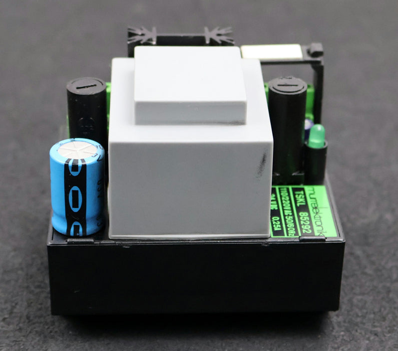 Bild des Artikels MURR-ELEKTRONIK-Klein-Netzgerät-TSKL-85292-110/220VAC-50/60Hz-24VDC-0,25A