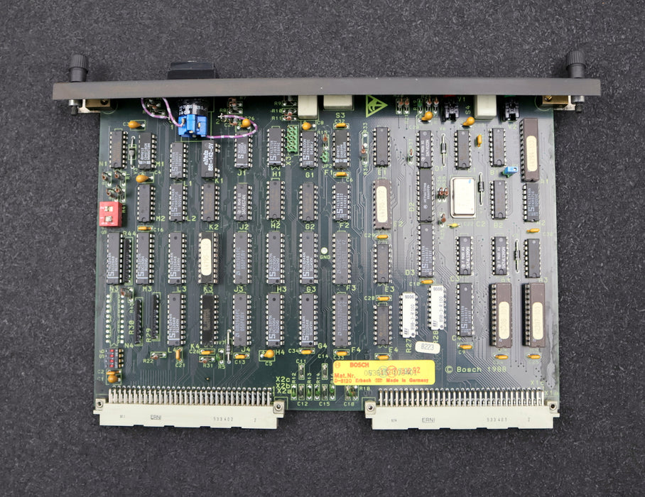 Bild des Artikels BOSCH-Zentraleinheit-ZE612-Mat.Nr.-063815-106401-mit-2-Schlüssel-gebraucht