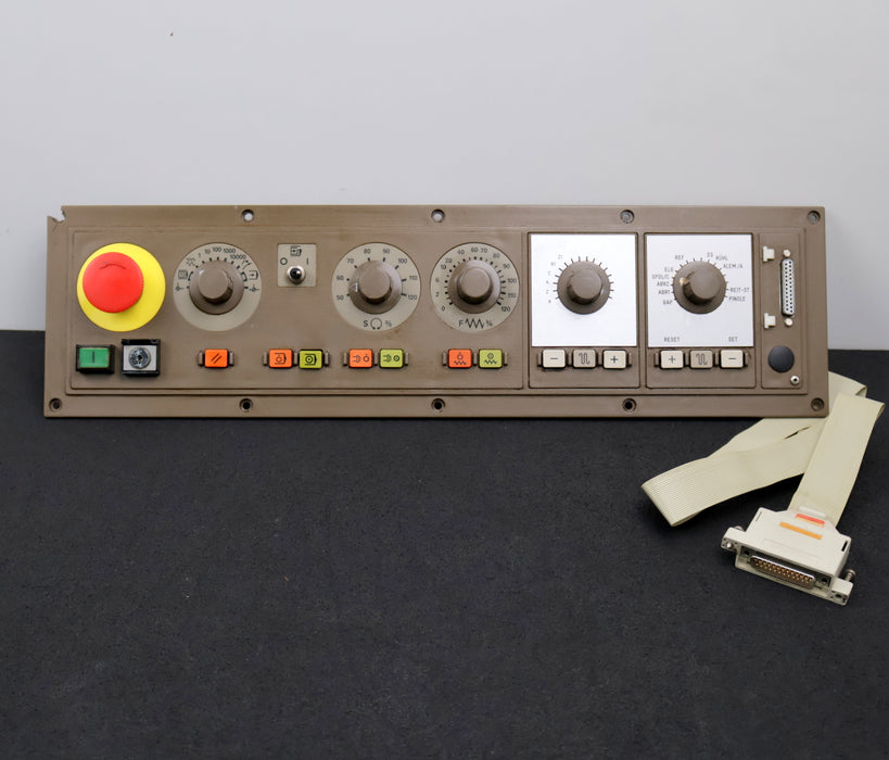 Bild des Artikels SIEMENS-SINUMERIK-Maschienensteuertafel-800-M/ME-6FC3986-3EG-mit-2-Schlüssel