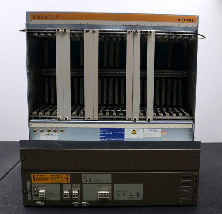 Bild des Artikels SIEMENS-Rack-für-24-Steckkarten-6FC3191-QAA-Z-220VAC-990VA-E-Stand-E