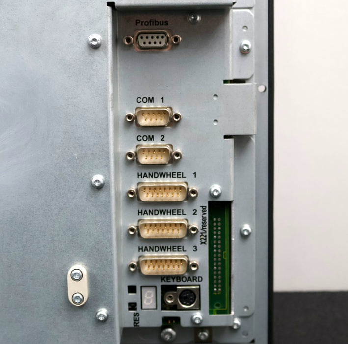 Bild des Artikels SIEMENS-SINUMERIK-802D-Operator-Panel-CNC-PCU210.2-6FC5610-0BA10-0AA01-24V/25W