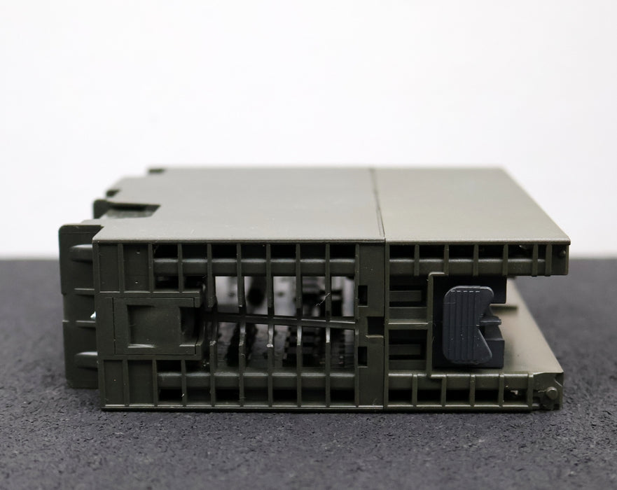 Bild des Artikels SIEMENS-SIMATIC-S7-Digitalausgabe-6ES7322-1BL00-0AA0-E-Stand-02-gebraucht