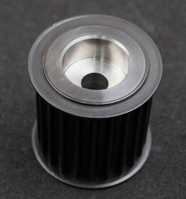 Bild des Artikels Stahl-Zahnriemenscheibe-toothed-pulley-mit-beidseitigen-Bordscheiben-M8-22