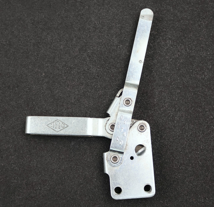 Bild des Artikels DESTACO-2x-Vertikal-Kniehebelspanner-Model-210-UB-Haltekraft-max.-2670N