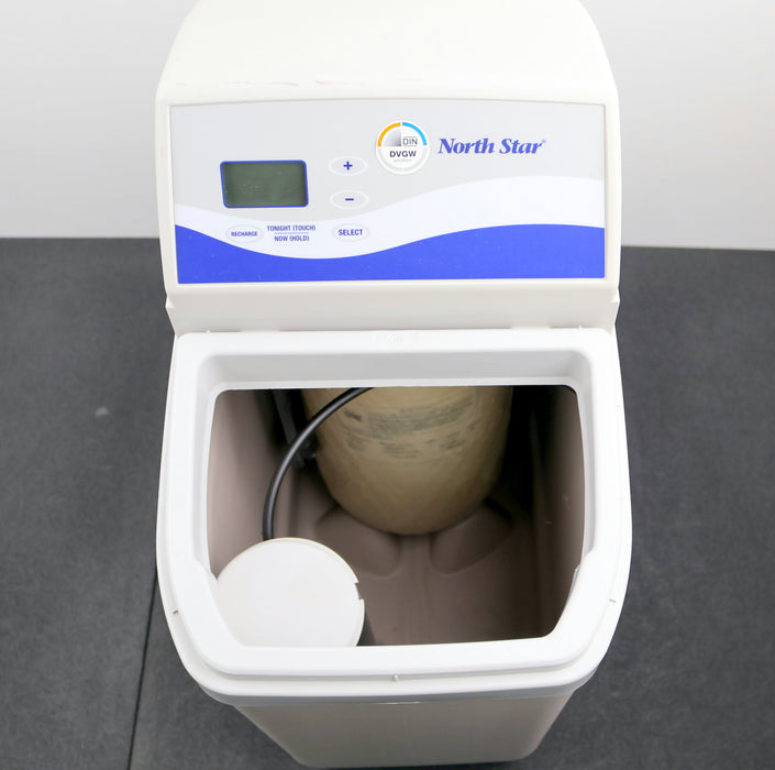 Bild des Artikels NORTH-STAR-Wasserenthärtungsanlage-mit-Drucktank-8x19''-Maße-47x30x65cm