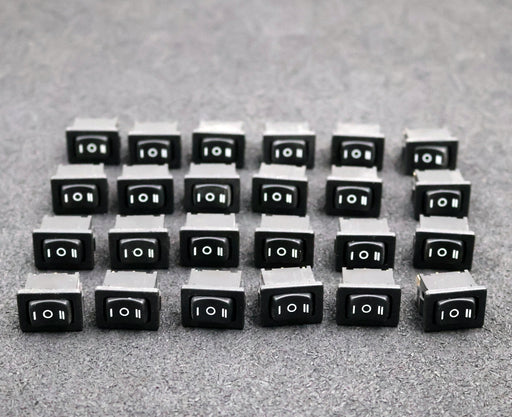 Bild des Artikels 24x-Wippschalter-3-Stellungen-Ein/Aus/Ein-1808-6A-125-250VAC-unbenutzt