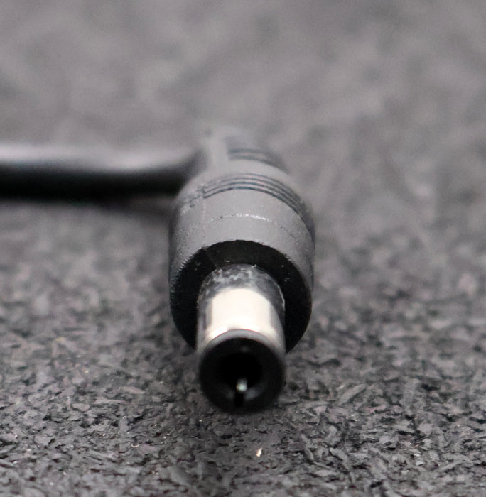 Bild des Artikels AC/DC-Netzteil-Adapter-XBS-1510-Input:-100-240VAC-50-60Hz-Output-15VDC-1A