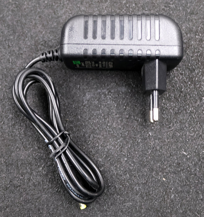 Bild des Artikels 4x-AC/DC-Netzteil-Adapter-RY-1220-Input:-100-240VAC-50-60Hz-Output-12VDC-2A