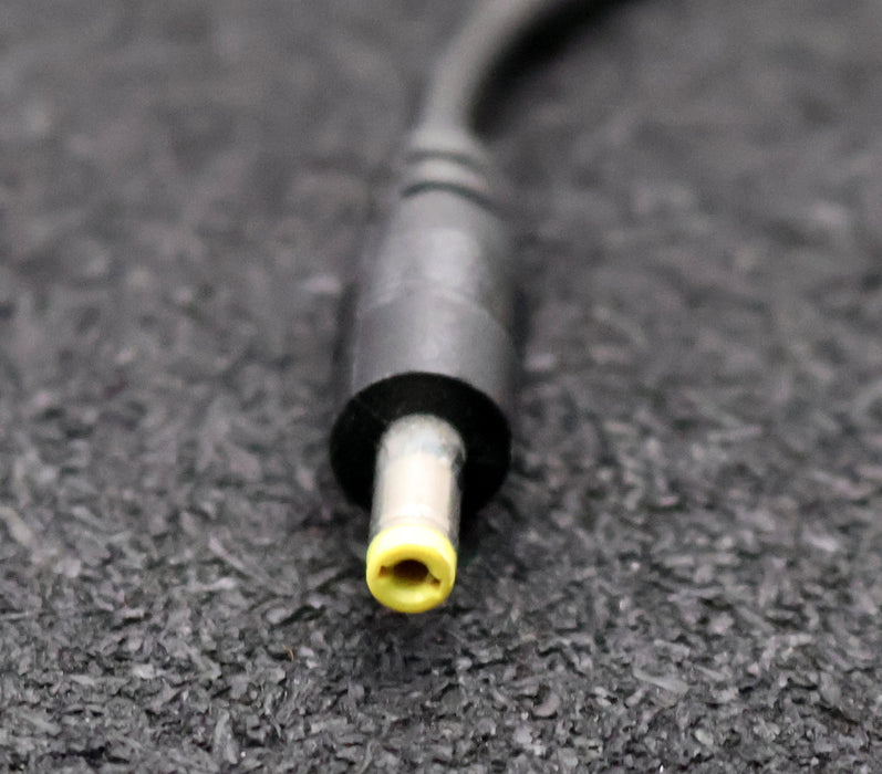 Bild des Artikels 4x-AC/DC-Netzteil-Adapter-RY-1220-Input:-100-240VAC-50-60Hz-Output-12VDC-2A