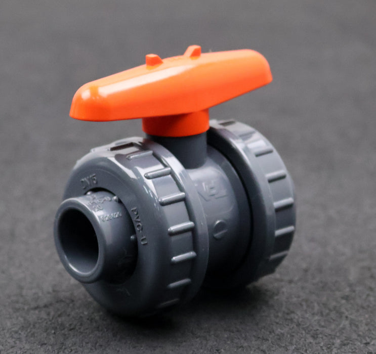 Bild des Artikels VDL-Kugelhahn-aus-PVC-U-8.54.021-20mm---1/2''-DN15-PN16-unbenutzt