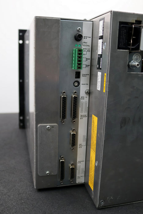 Bild des Artikels BOSCH-Farbpanel-3-CC-320-1070063850-213-220VAC-0,6A-used-/-overhauled-/-tested