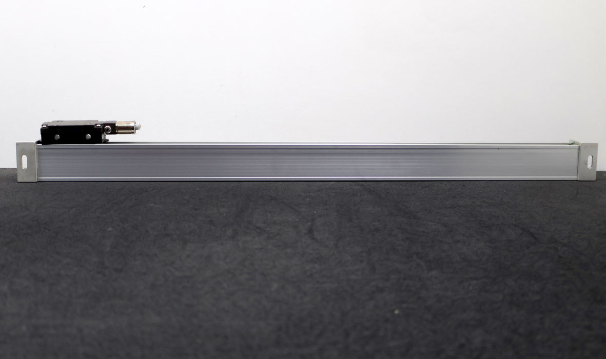 Bild des Artikels HEIDENHAIN-Linearmassstab-LS-603-C-ML-620mm-Id.Nr.-249-922-42-gebraucht