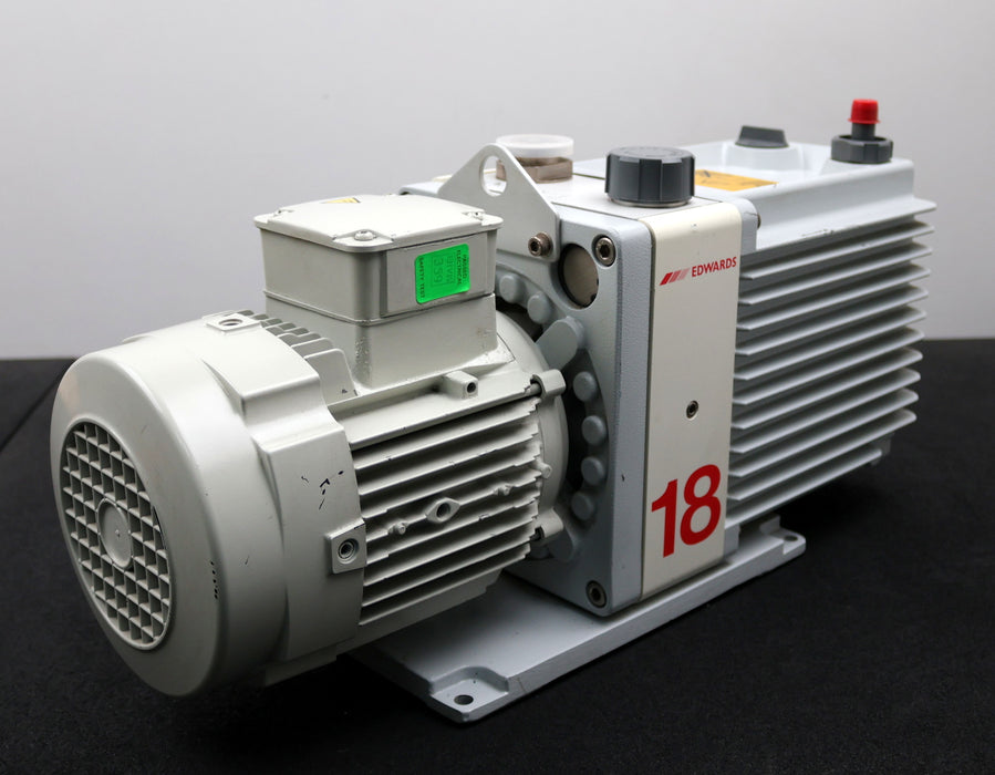 Bild des Artikels EDWARDS-Zweistufige-Drehschieberpumpe-Model-E2M18-Code-No.-A363-10-940