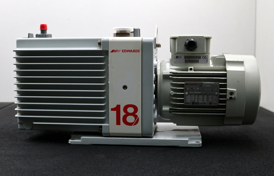 Bild des Artikels EDWARDS-Zweistufige-Drehschieberpumpe-Model-E2M18-Code-No.-A363-10-940