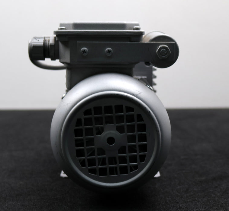 Bild des Artikels VARIAN-Zweistufige-Drehschieberpumpe-Model-9499309-DS-42-RVP-220v