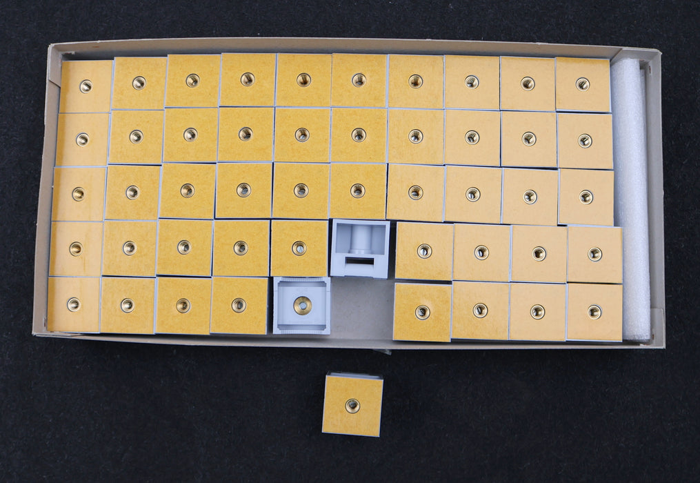 Bild des Artikels SCHILDER-KLUG-Rohrkennzeichnung-50x-Schilder+Klarsichtabdeckung+Halter+Band