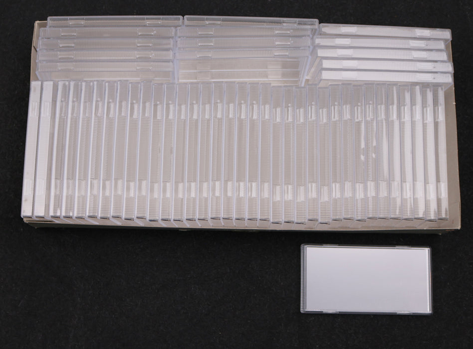 Bild des Artikels SCHILDER-KLUG-Rohrkennzeichnung-50x-Schilder-mit-Nuten-+-Klarsichtsabdeckung